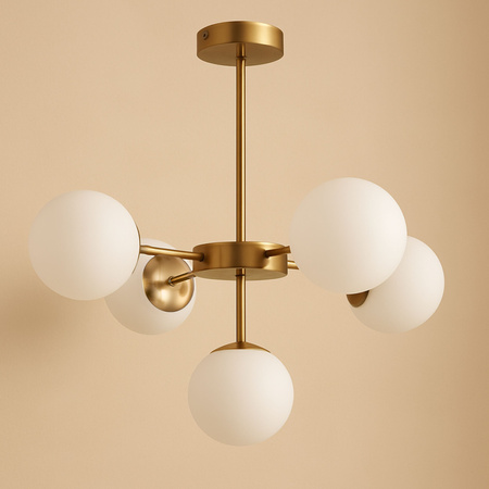 Lampa sufitowa złota metalowa z 5 mlecznymi kloszami ozdobna E27