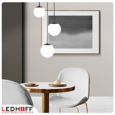 Lampa wisząca biała czarna 3x E27 szklany klosz kula NOWOCZESNA