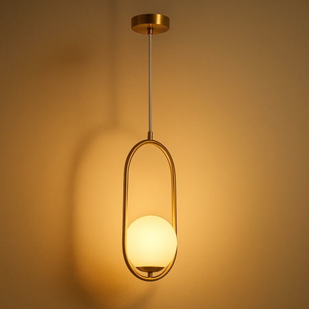 Lampa sufitowa złota metalowa z mlecznym kloszem ozdobna szklana kula E27 w owalnej ramie