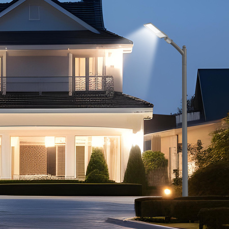 Lampa uliczna LED wodoodporna 150W 16500lm światło neutralne 5000K