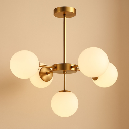 Lampa sufitowa złota metalowa z 5 mlecznymi kloszami ozdobna E27