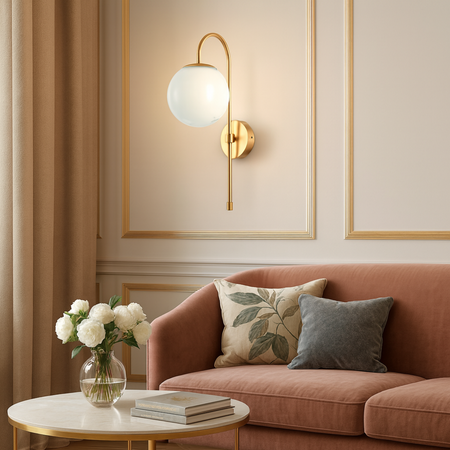 Lampa ścienna złota metalowa z mlecznym kloszem ozdobna szklana kula E27 kinkiet