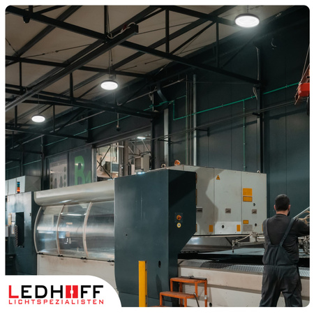 Lampa przemysłowa LED HighBay UFO 200W 3 barwy światła na magazyn halę