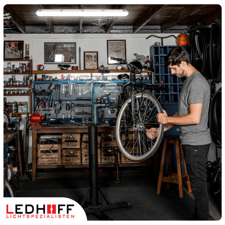 Oprawa hermetyczna LED 120cm 45W neutralne światło 6750lm