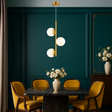 Lampa sufitowa złota metalowa z 3 mlecznymi kloszami ozdobna E27 pionowa