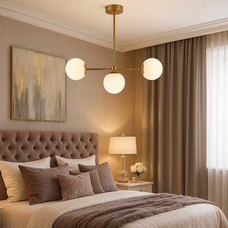 Lampa sufitowa złota metalowa z 3 mlecznymi kloszami ozdobna E27