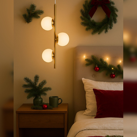 Lampa sufitowa złota metalowa z 3 mlecznymi kloszami ozdobna E27 pionowa